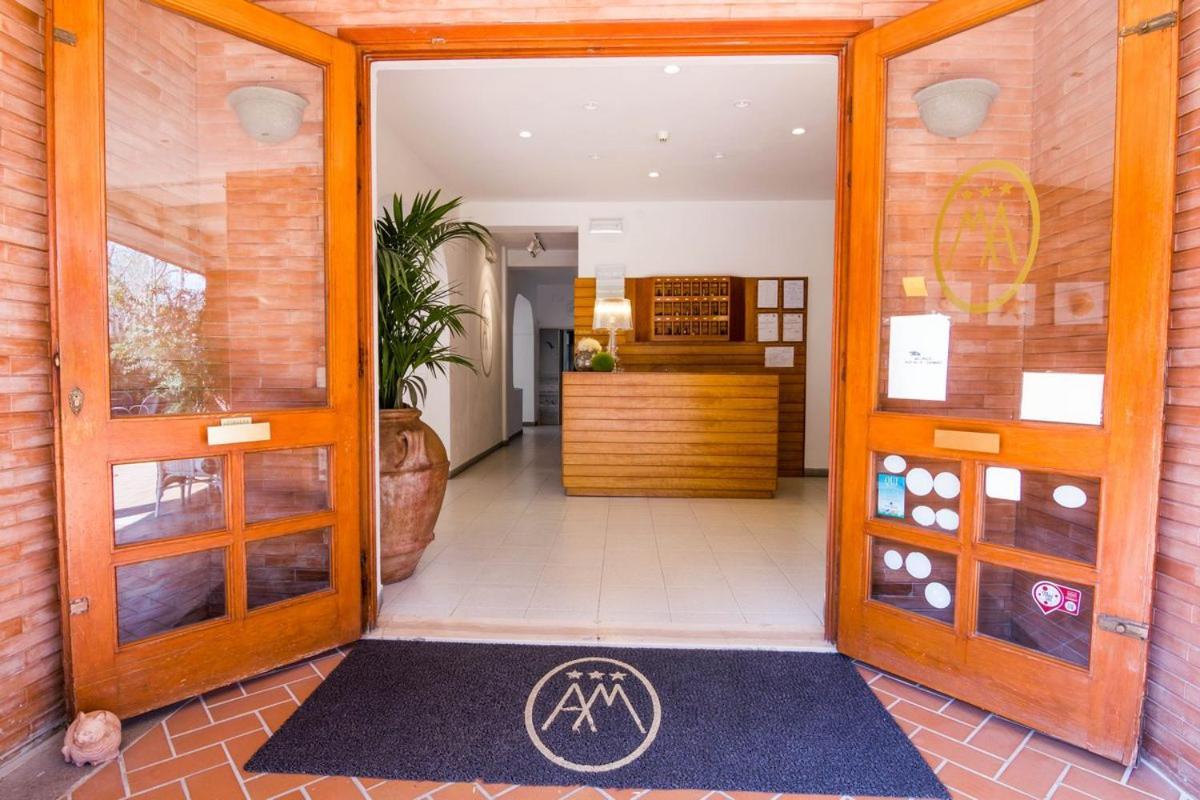 Hotel Mirella Кастильоне-делла-Пеская Экстерьер фото
